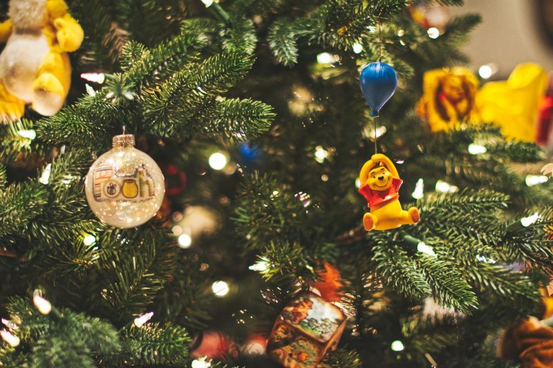 Easy Methods to Give Your Artificial Christmas Tree a Lifelike Appearance