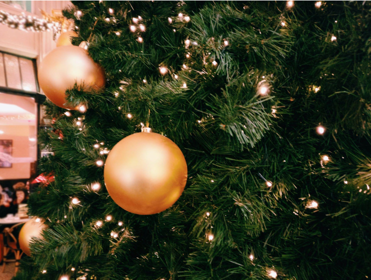 Artificial Christmas Trees: How to Choose the Perfect One and Avoid Vampires and Werewolves