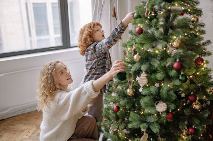 Adding a Blue Christmas Tree and Wreath to Your Holiday Decor for a Memorable Season